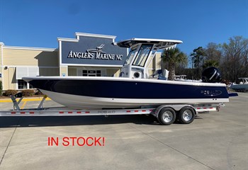 2023 Robalo 266 Cayman Biscayne Blue/White Boat